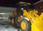 Фронтальный погрузчик LW300F